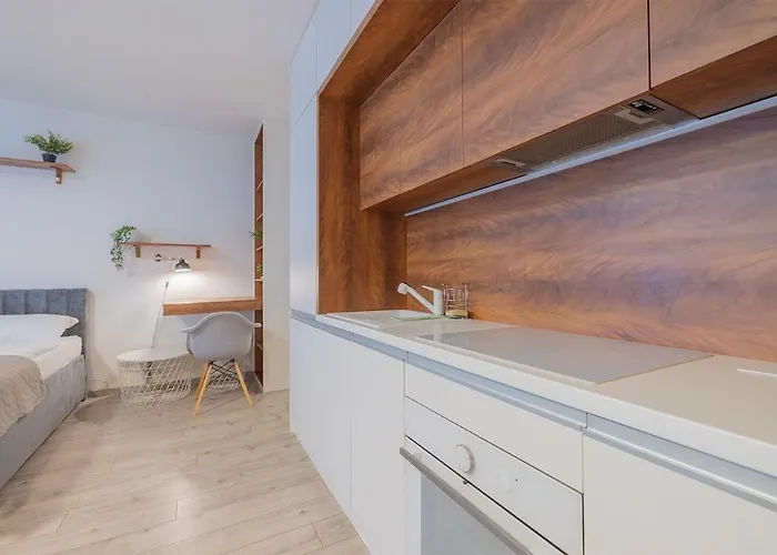 Bright & Stylish Near Center Appartamento