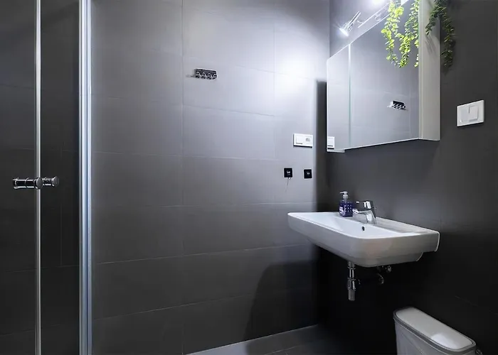 Bright & Stylish Near Center Apartment Kosice